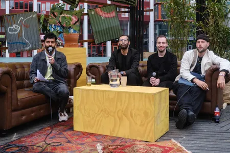 Talk Winterdagen, Moze Nael ofwel M. en Hami Roshan - Momo 22 de Vrijdag 220422-2986