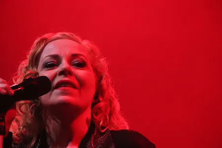 Anneke van Giersbergen