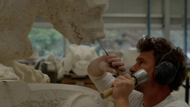 Still uit 'De herrijzenis van de Notre Dame'