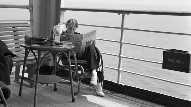 Een vrouw leest