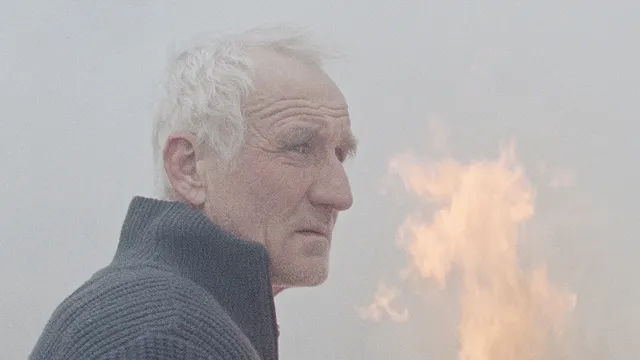 Gerrit Knobbe als rietsnijder Johan in de film Rietland