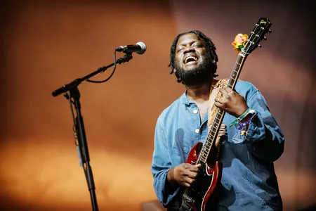 Michael Kiwanuka live in de Alpha op Lowlands 2022