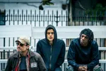 Christian Slater, Rami Malek en Joey Bada$$ in Mr. Robot