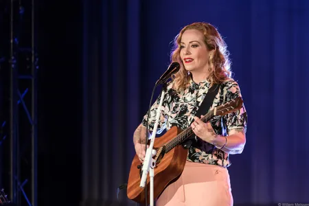 Anneke van Giersbergen