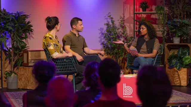 Gesprek over ouderschap in De Vasim in Nijmegen. Brainwash podcastopname.