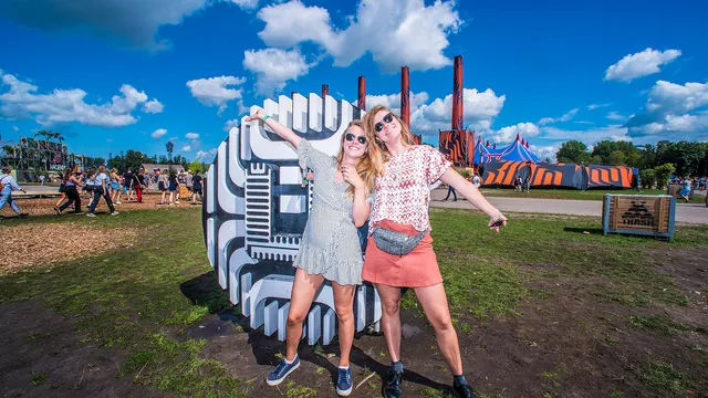 Bezoeksters op Lowlands 2018