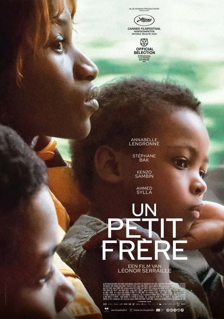 Un petit frère poster