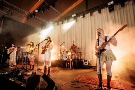 Sarah Julia live op Lowlands 2025