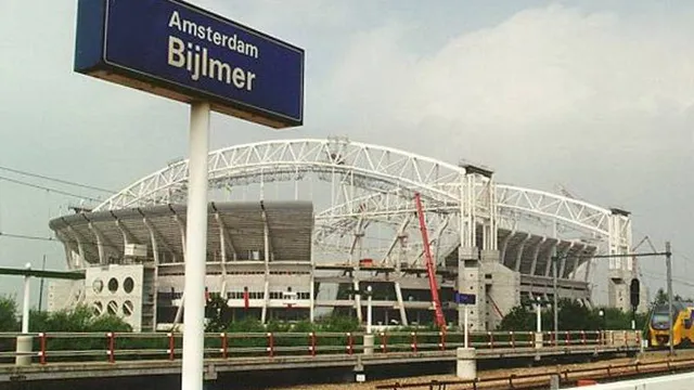 De Amsterdam ArenA in aanbouw