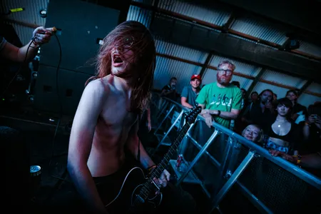 Geese, live in de X-Ray op Lowlands 2022