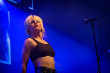 Amyl And  The Sniffers