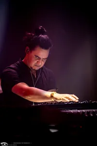 Anika Nilles & Nevell