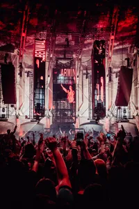 Armin van Buuren en Benwal in de Gashouder op Amsterdam Dance Event 2026