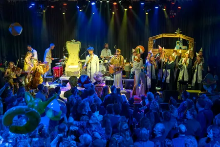 How to Throw a Christmas Party, donderdag 22 december 2022 @ De Helling