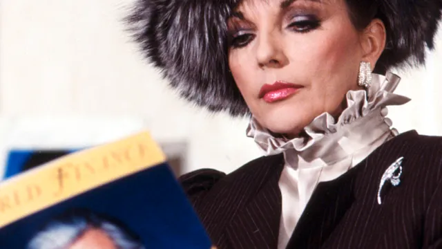 Joan Collins  als Alexis Carrington Colby in Dynasty, 1981