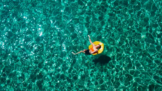 still uit documentaire Omarm Me