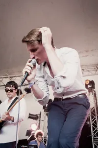 Zulu Winter live op Lowlands 2012.