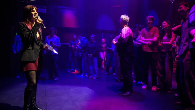 Podiumpresentatrice Jip Rigter Finale Rob Acda Award 2026