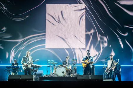 Foals in de Alpha tijdens Lowlands 2023