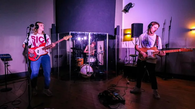 Mood Bored @ Volver Studio