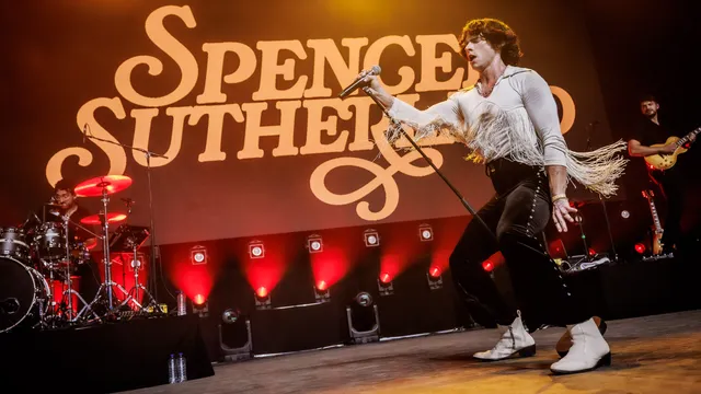 Spencer Sutherland live op Lowlands 2025