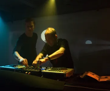 dj Erik Grey & dj 4EYES