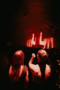 Armin van Buuren en Benwal in de Gashouder op Amsterdam Dance Event 2026