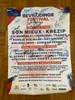Door artiesten gesigneerde festivalposter.