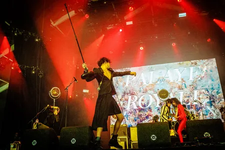 Palaye Royale live in de Heineken op Lowlands 2022
