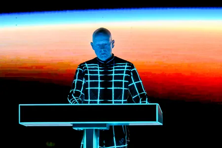 Kraftwerk in Klokgebouw Eindhoven