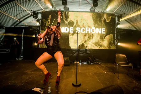 Linda Schöne op Lowlands 2017