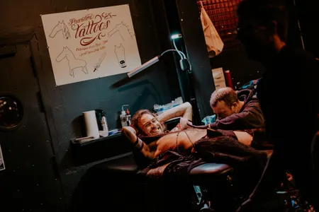 Tattoo zetten op Magic Tom & Yuri’s Goochelfest 2, vrijdag 14 november 2025 @ De Helling