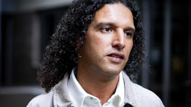 Ali B