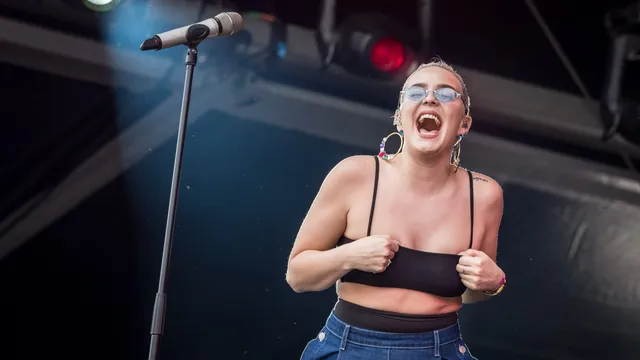 Anne-Marie op Pinkpop 2017