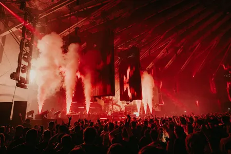 Armin van Buuren en Benwal in de Gashouder op Amsterdam Dance Event 2026