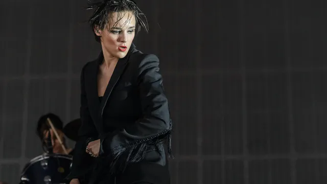 Savages, in de Teddy Widder, Down The Rabbit Hole, 2016