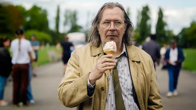 Episodio 6. Gary Oldman in “Slow Horses”, disponibile dal 29 novembre 2023 su Apple TV+.