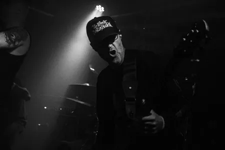 Jan Hallaert van Coffin Feeder in Little Devil Tilburg