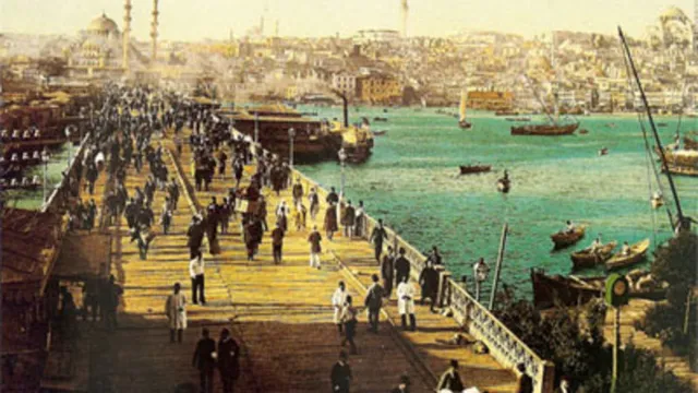 Galatabrug in Istanbul rond 1890