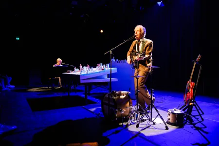 Spinvis & Lucas Oldeman in Schouwburg Tilburg