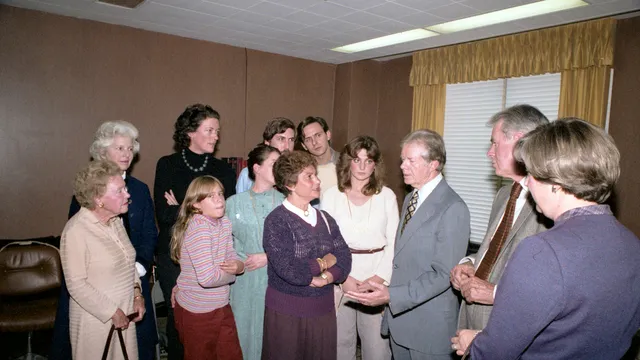 president-jimmy-carter-secretary-of-state-cyrus-vance-meet-with-family-members-of-american-hostages-held-in-iran