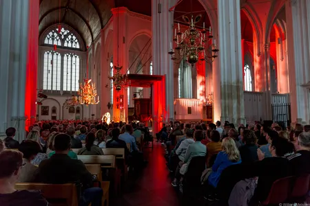 Anneke van Giersbergen