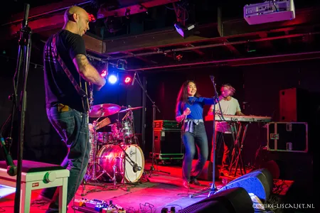 Kefaya & Elaha Soroor