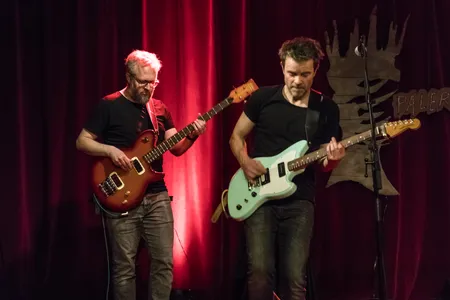 Dead Bodies in Space and Time