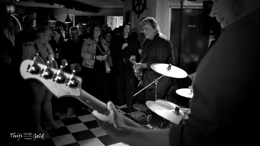 Gino & The Bulldoze Band