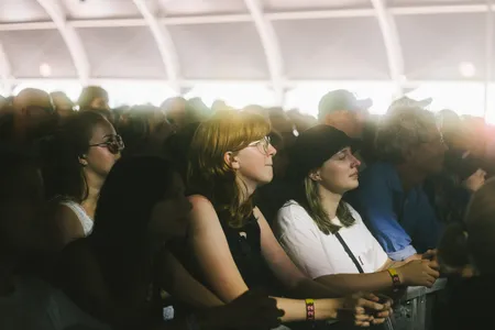 Wet Leg in de Heineken op Lowlands 2022