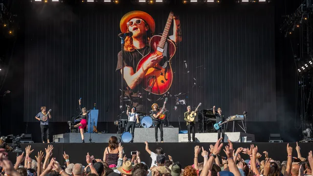 The Lumineers op het Noordpodium tijdens Pinkpop 2023