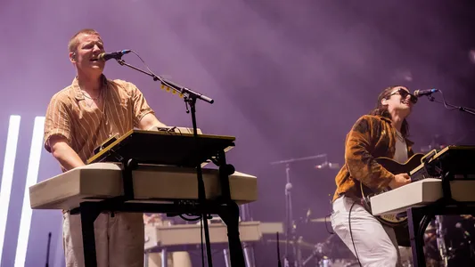 Jungle live in de Bravo op Lowlands 2022