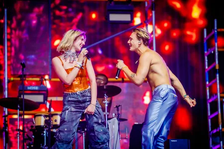 Goldband en Maan in de Alpha op Lowlands 2022