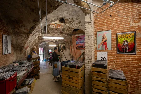 De werfkelder van platenzaak Variaworld aan de Oudegracht